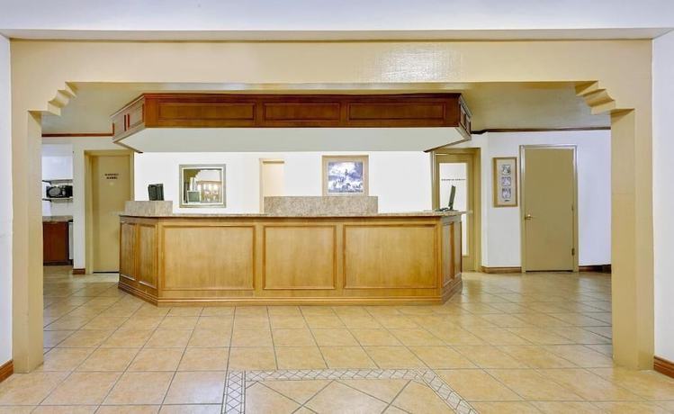 Imagen de los interiores del Hotel Silver Queen Inn. Foto 6