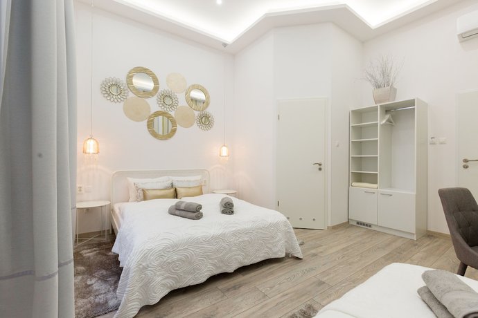 Imagen de la habitación del Hotel Silver Rooms by Staymood Holidays. Foto 7