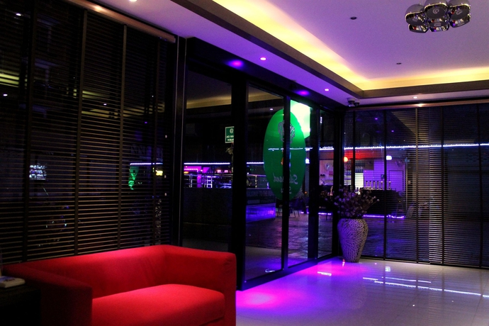 Imagen de los interiores del Hotel Silver Sand Suites. Foto 12