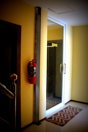 Imagen de los interiores del Hotel Silver Sand Suites. Foto 13