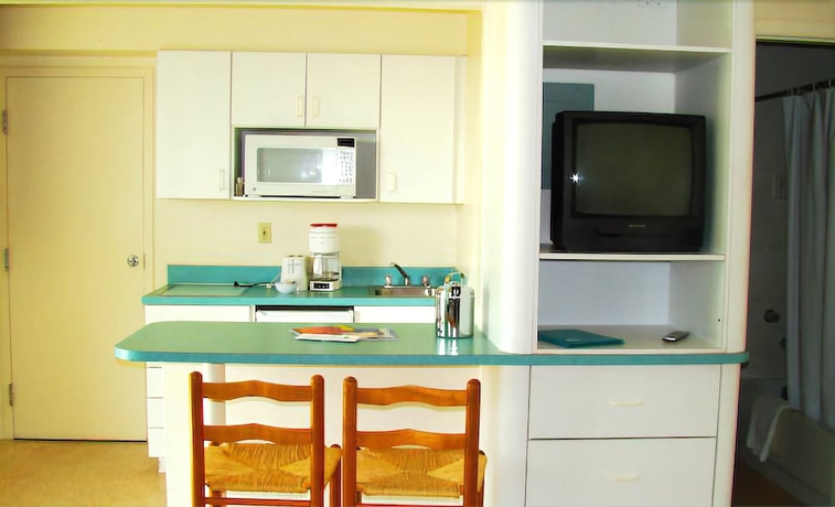 Imagen de la habitación del Hotel Silver Sands Beach Resort. Foto 9