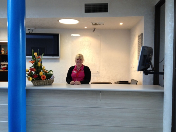 Imagen de los interiores del Hotel Silver Sands Resort. Foto 18