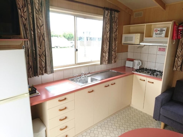 Imagen de la habitación del Hotel Silver Sands Tourist Park. Foto 5