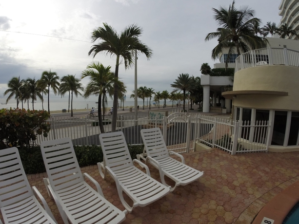 Imagen general del Hotel Silver Seas Beach Resort. Foto 2