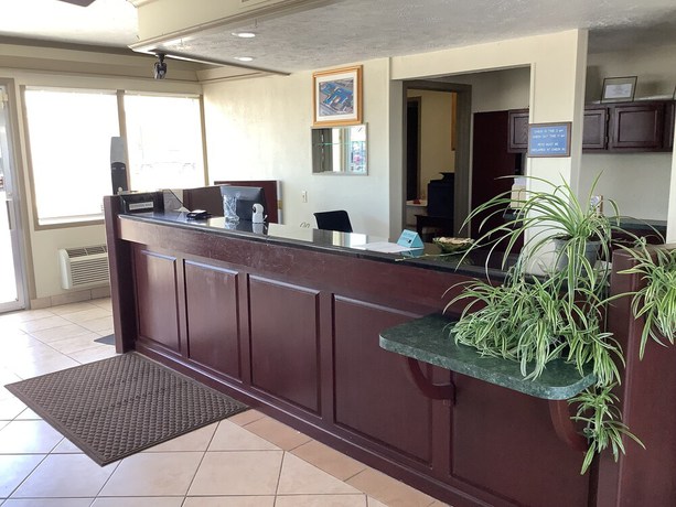 Imagen de los interiores del Hotel Silver Spur Vintage Inn and Suites. Foto 18