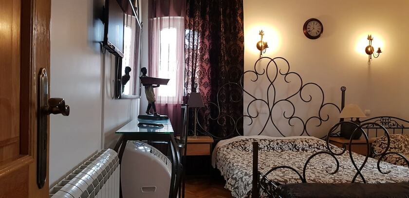 Imagen de la habitación del Hotel Silver Village Residence. Foto 11