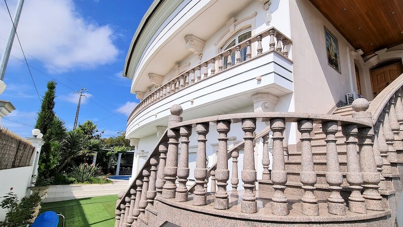 Imagen de la habitación del Hotel Silver Village Residence. Foto 18