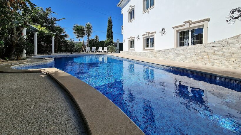 Imagen de la habitación del Hotel Silver Village Residence. Foto 20