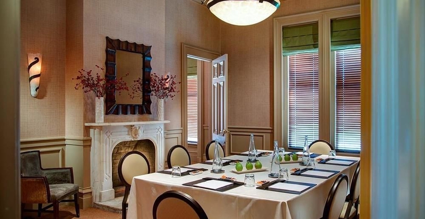 Imagen de los interiores del Hotel Silverado Resort and Spa. Foto 11