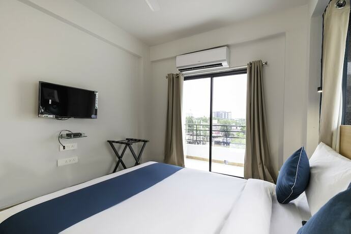 Imagen general del Hotel Silverkey Executive Stays 42958 Sg Highway. Foto 8