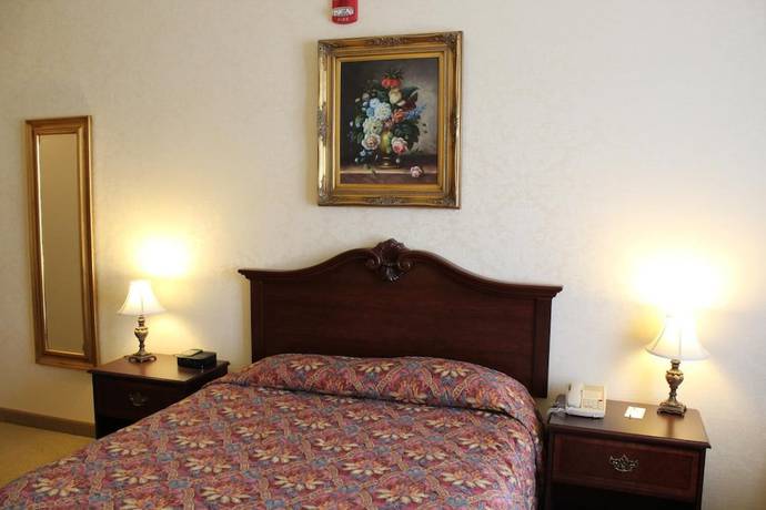 Imagen de la habitación del Hotel Silverland Inn And Suites. Foto 14