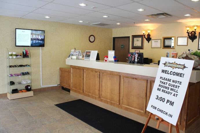 Imagen de los interiores del Hotel Silverland Inn And Suites. Foto 19