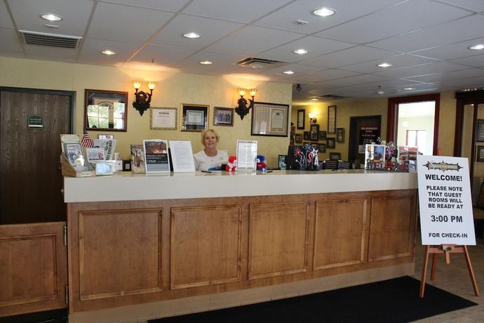 Imagen de los interiores del Hotel Silverland Inn And Suites. Foto 20