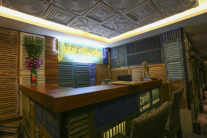 Imagen del bar/restaurante del Hotel Silverland Jolie. Foto 2