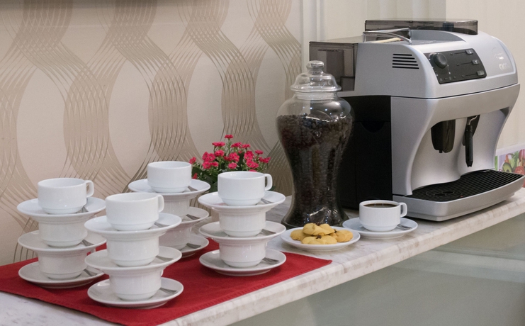 Imagen del bar/restaurante del Hotel Silverland Sil and Spa. Foto 5