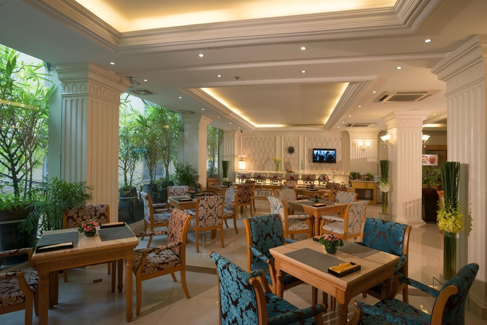 Imagen del bar/restaurante del Hotel Silverland Sil and Spa. Foto 6