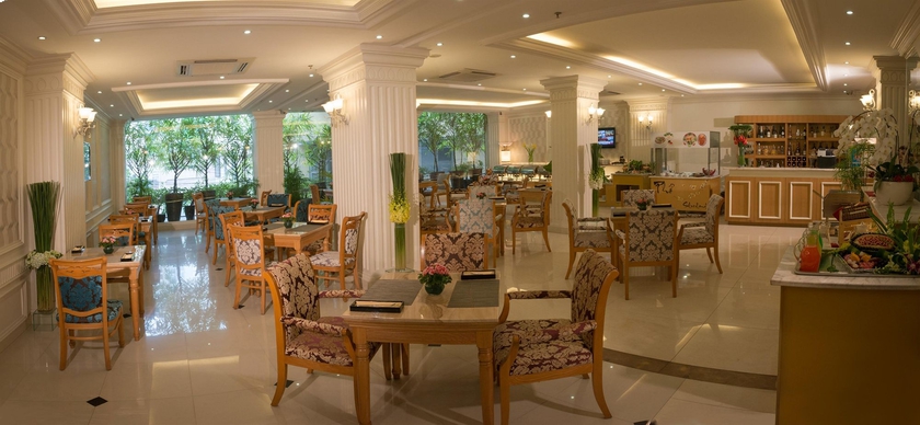 Imagen del bar/restaurante del Hotel Silverland Sil and Spa. Foto 7