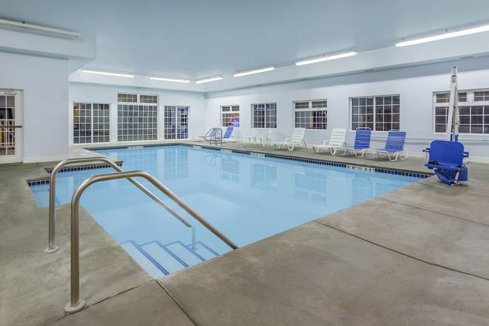 Imagen de la piscina del Hotel Silverstone Inn And Suites Spokane Valley. Foto 19