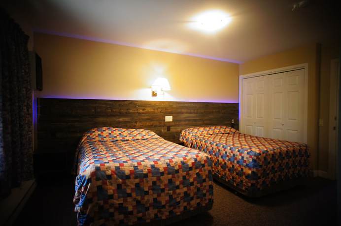 Imagen de la habitación del Hotel Silverwood Inn and Suites. Foto 3