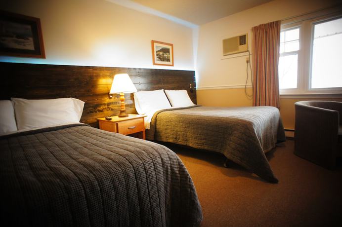 Imagen de la habitación del Hotel Silverwood Inn and Suites. Foto 8