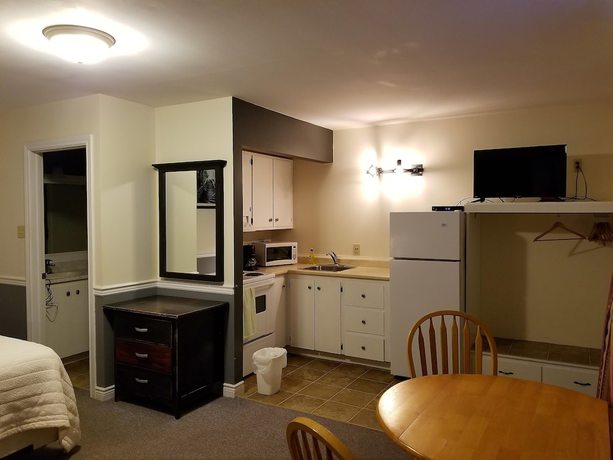 Imagen de la habitación del Hotel Silverwood Inn and Suites. Foto 9