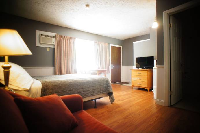 Imagen de la habitación del Hotel Silverwood Inn and Suites. Foto 17