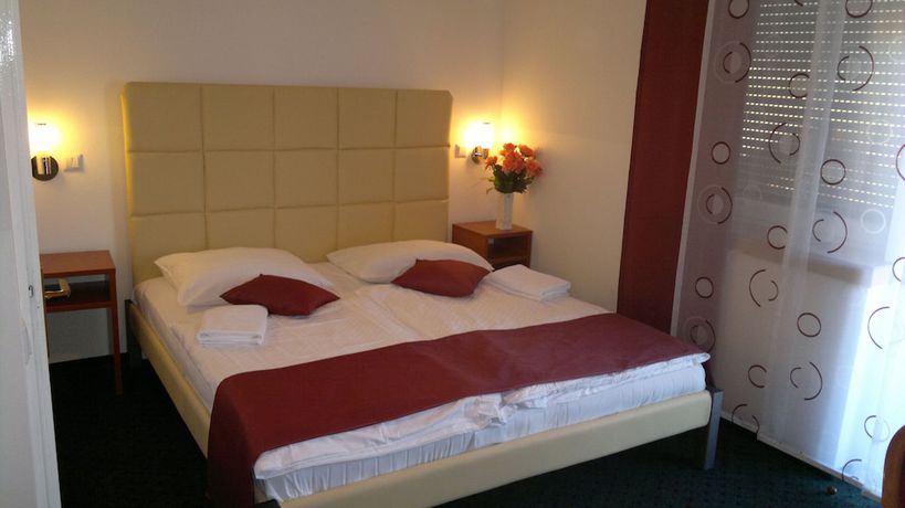Imagen de la habitación del Hotel Silvester. Foto 8