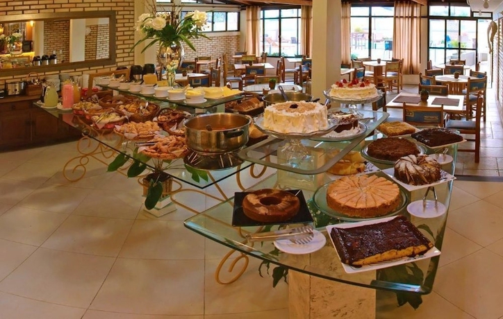 Imagen del bar/restaurante del Hotel Silvestre Praia. Foto 4