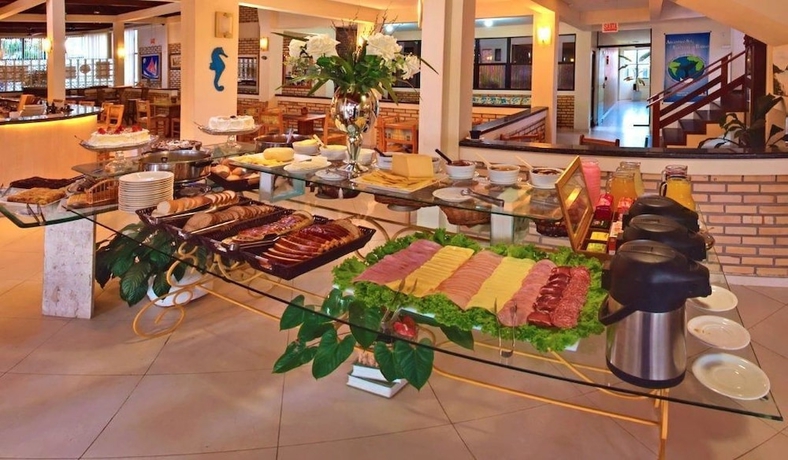 Imagen del bar/restaurante del Hotel Silvestre Praia. Foto 6