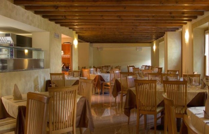 Imagen del bar/restaurante del Hotel Silvestro. Foto 2