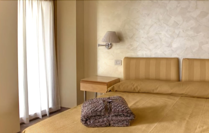 Imagen de la habitación del Hotel Silvestro. Foto 13