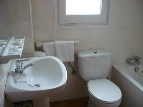 Imagen de la habitación del Hotel Silvia. Foto 6