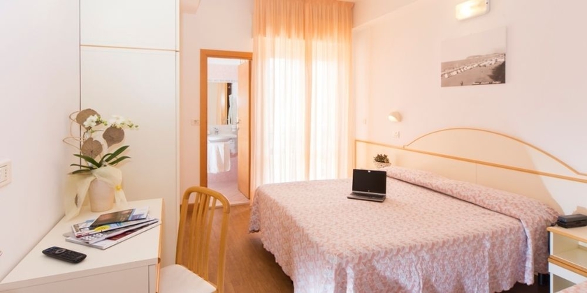 Imagen de la habitación del Hotel Silvia Misano Adriatico. Foto 7