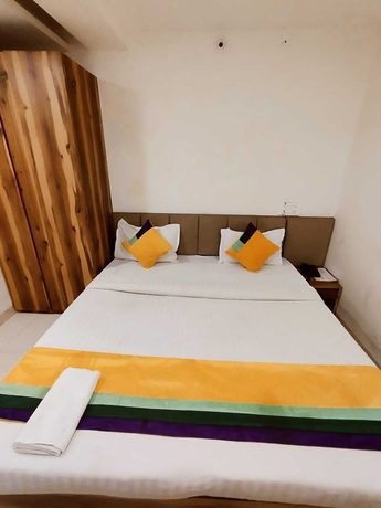 Imagen de la habitación del Hotel Silvotel Stays. Foto 6