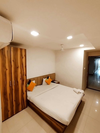 Imagen de la habitación del Hotel Silvotel Stays. Foto 9