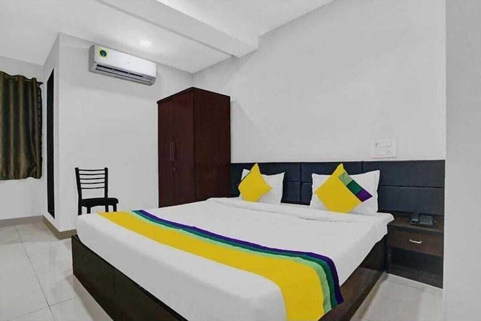Imagen de la habitación del Hotel Silvotel Stays. Foto 17
