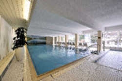 Imagen de la piscina del Hotel Silvretta Montafon Sporthotel. Foto 21