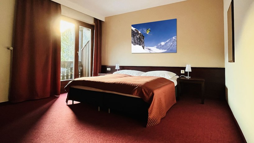 Imagen de la habitación del Hotel Simader. Foto 9