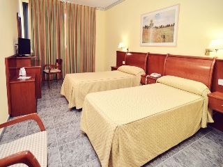 Imagen de la habitación del Hotel Simba. Foto 4