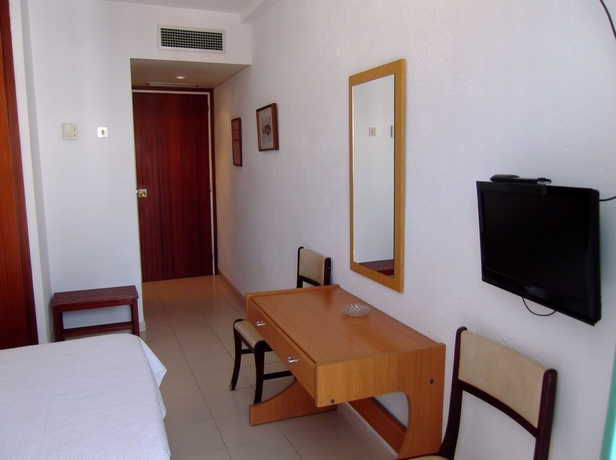 Imagen de la habitación del Hotel Simeón, Tossa de Mar. Foto 6