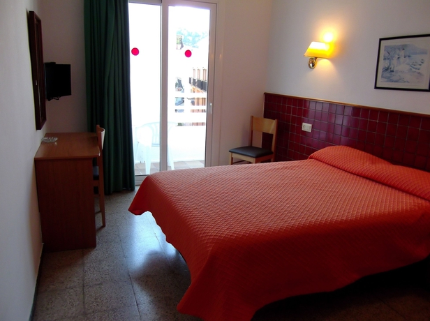 Imagen de la habitación del Hotel Simeón, Tossa de Mar. Foto 7