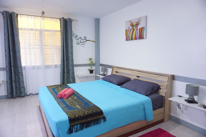 Imagen de la habitación del Hotel Similan. Foto 13