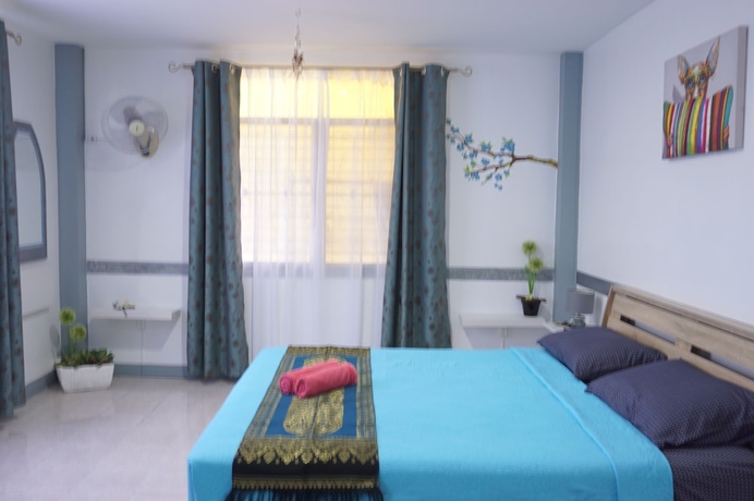 Imagen de la habitación del Hotel Similan. Foto 15