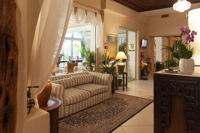 Imagen de los interiores del Hotel Simius Playa. Foto 18