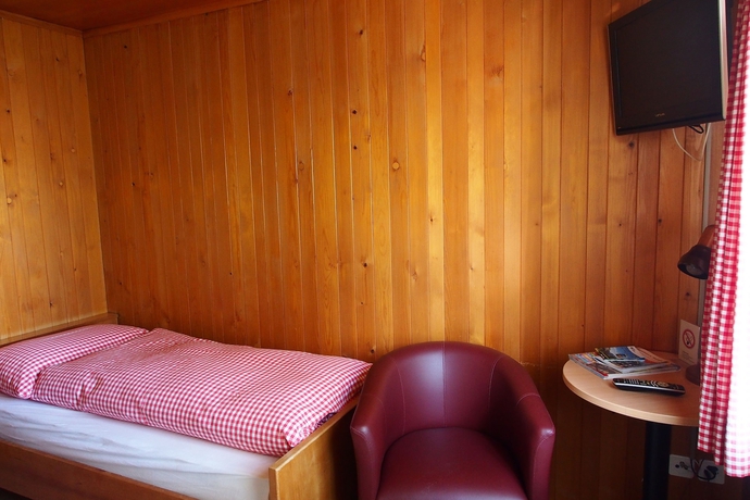 Imagen de la habitación del Hotel Simmental. Foto 6