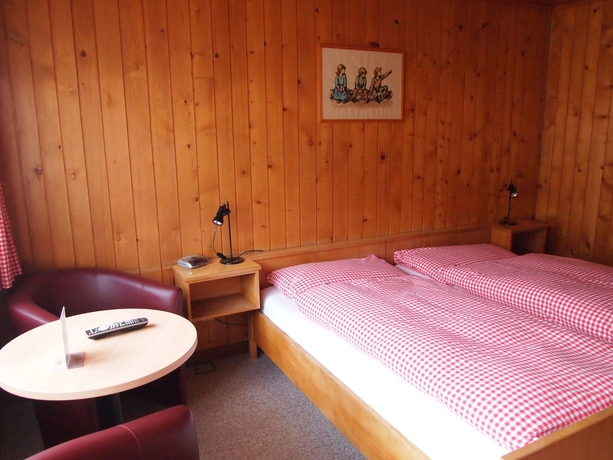 Imagen de la habitación del Hotel Simmental. Foto 9