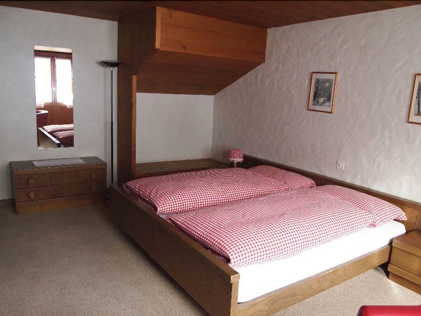 Imagen de la habitación del Hotel Simmental. Foto 12