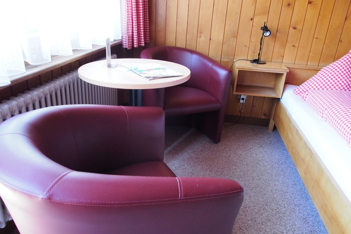 Imagen de la habitación del Hotel Simmental. Foto 15