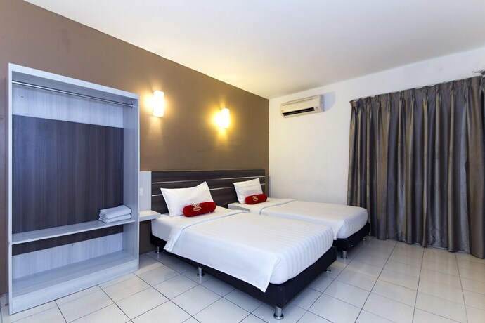 Imagen de la habitación del Hotel Simms Grand Inn. Foto 11