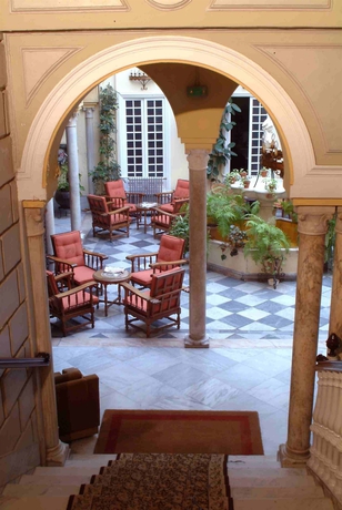 Imagen de los interiores del Hotel Simón, Sevilla. Foto 4
